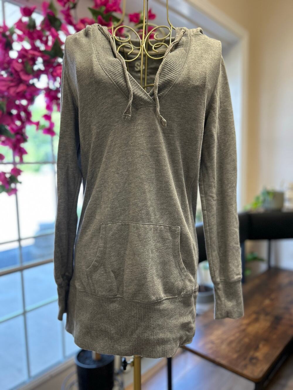 SO Long Body Tunic/ Length Pullover Hoodie size Medium
